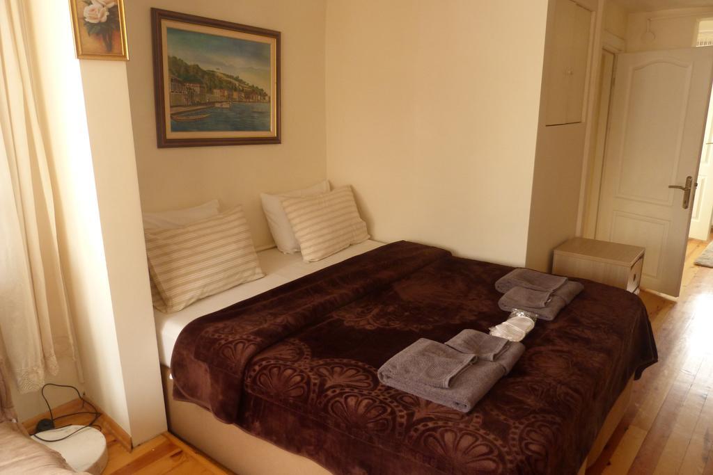 Eagles Budget Home Istanbul Room photo