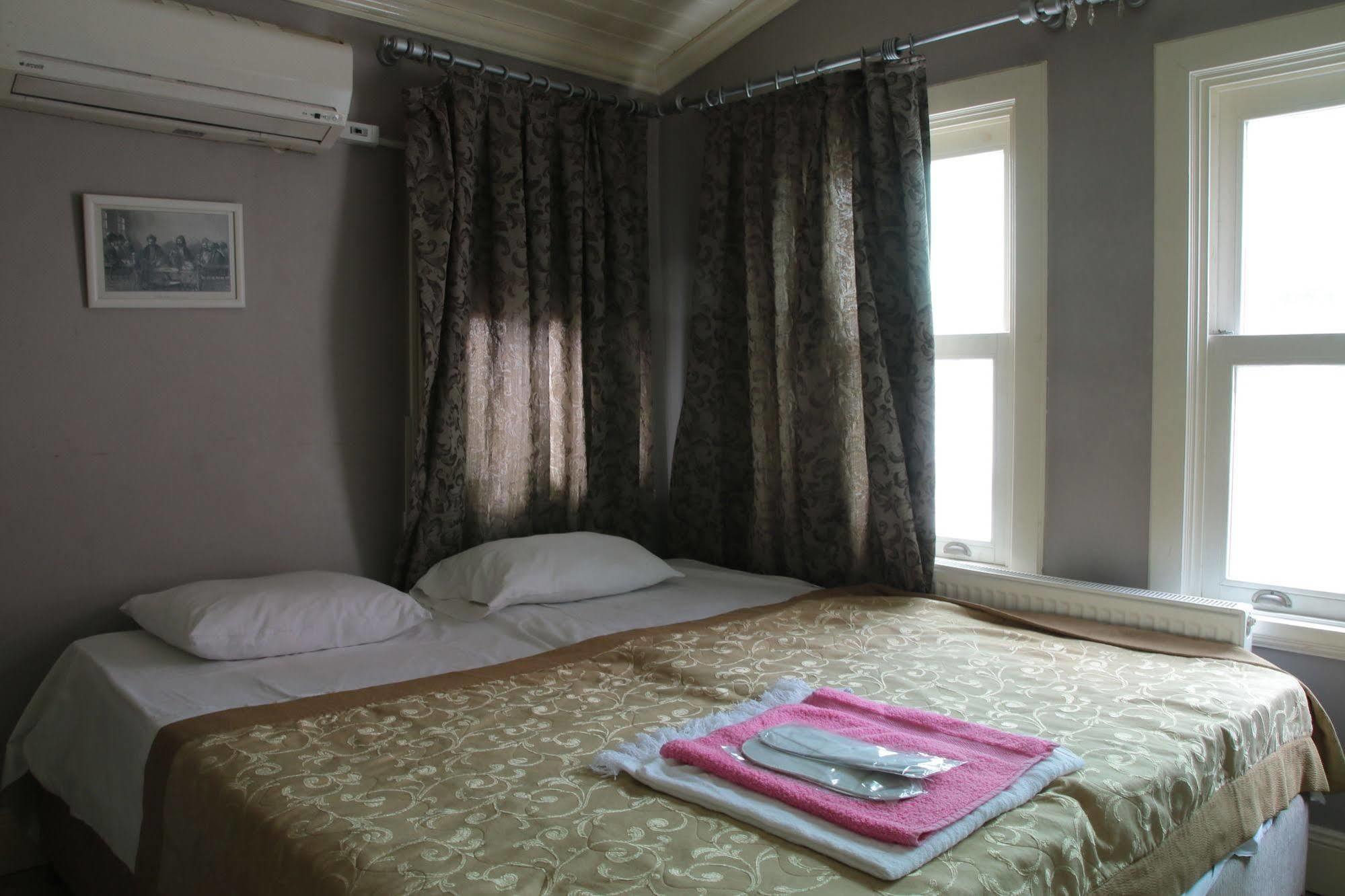 Eagles Budget Home Istanbul Exterior photo